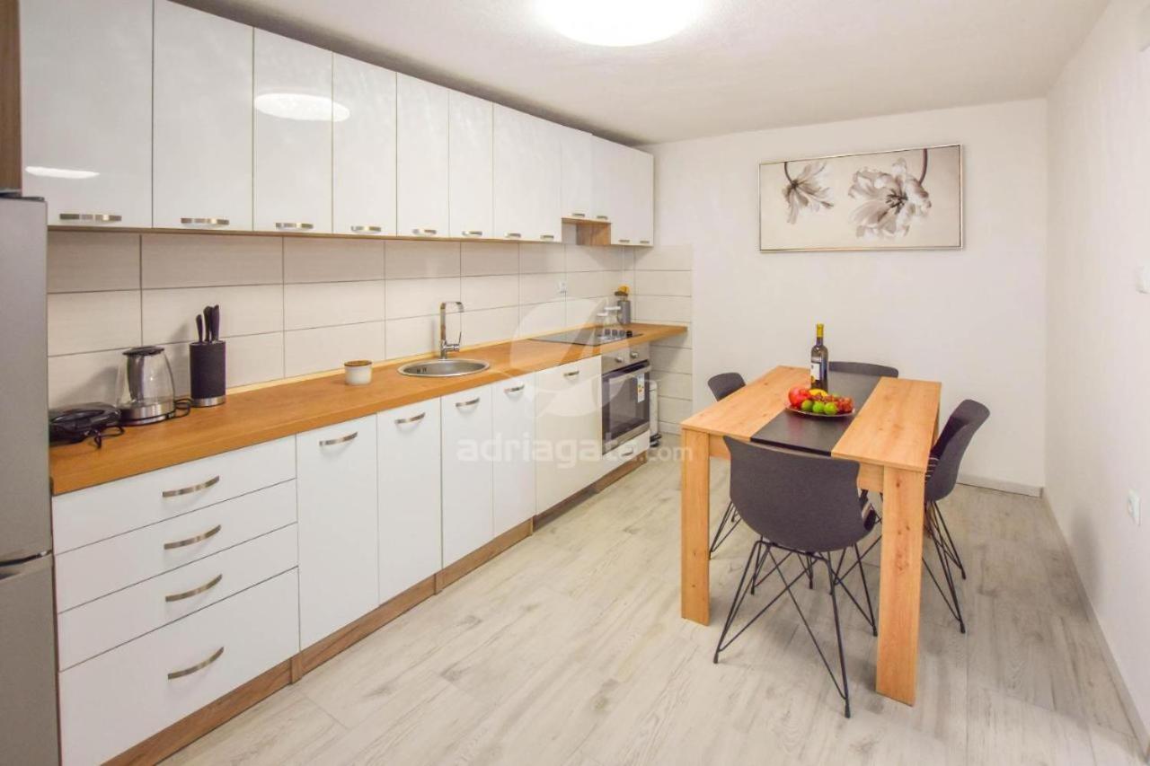 Suite Apartment Toni Poljana  Dış mekan fotoğraf